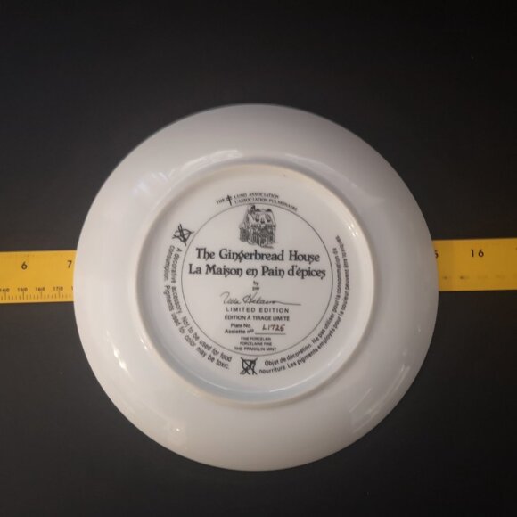 Franklin Mint 8" "The Gingerbread House" Limited Edition Christmas Plate - Picture 5 of 5